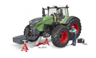 BRUDER Pojazd Traktor Fendt 105 0 Vario z figurką mechanika