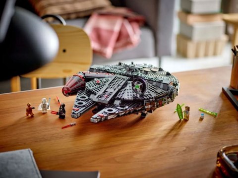 LEGO Klocki Star Wars 75389 Mroczny Sokół Millennium