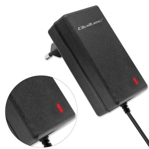 Qoltec Automatyczna ładowarka do akumulatora AGM GEL STD 6V 12V | 1.5A |Prostownik z sygnalizatorem LED