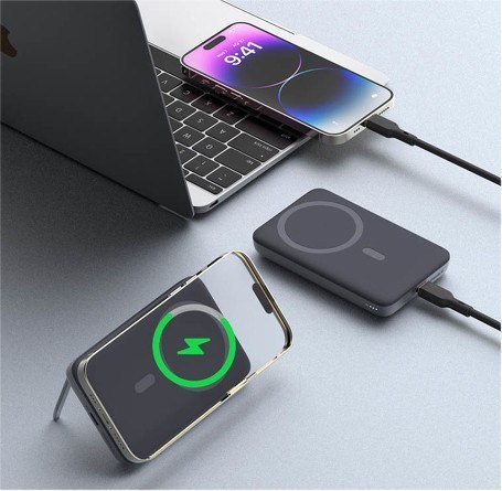 AUKEY PB-MS01 MagSafe PowerBank 6700mAh 20W LED USB-C