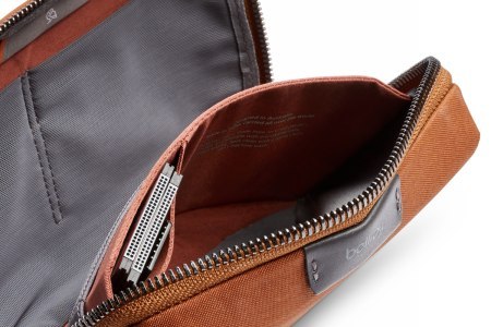 Bellroy Tech Kit Compact - organizer na akcesoria mobilne (bronze)