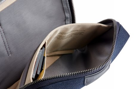 Bellroy Tech Kit Compact - organizer na akcesoria mobilne (navy)