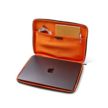 UAG Civilian Shock Sleeve - etui ochronne do MacBook 15" - 16" (gray)