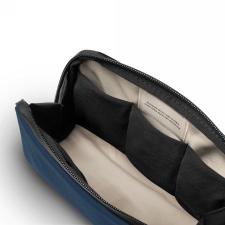 Native Union W.F.A Stow Lite Organizer - organizer na akcesoria do urządzeń mobilnych (navy)