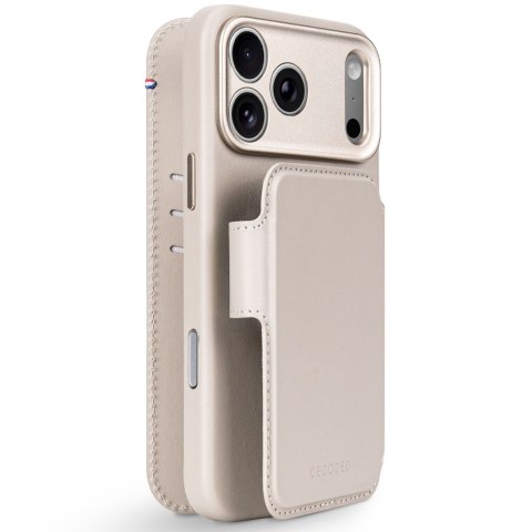 Decoded Leather Detachable Wallet - skórzane etui do iPhone 18 Pro Max / 17 Pro Max kompatybilne z MagSafe (taupe)