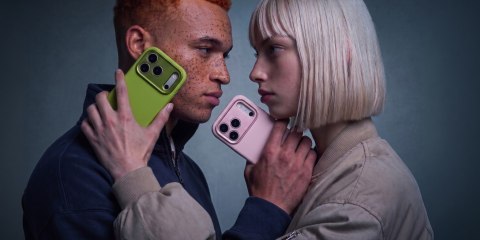 Decoded AntiMicrobial Silicone Backcover - etui do iPhone 18 Pro / 17 Pro kompatybilne z MagSafe (moss green)